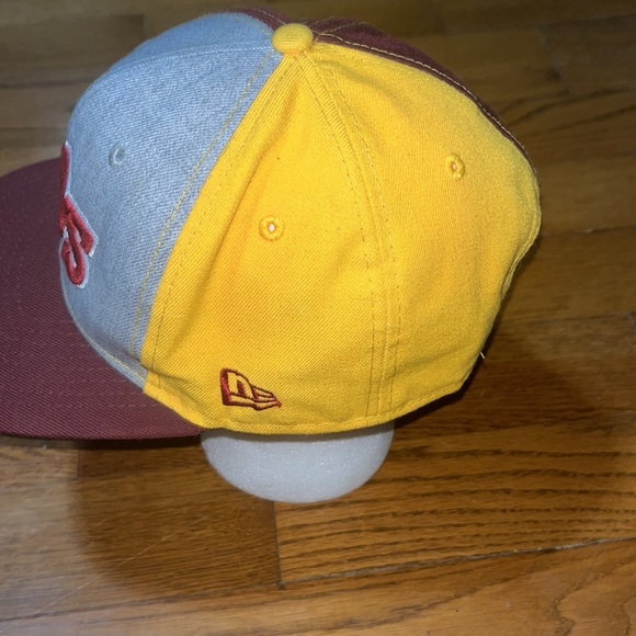 Cleveland Cavs Cavaliers Hat Maroon Yellow Gray Snapback 9Fifty New Era hat cap - Picture 3 of 11